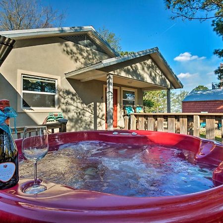 Broken Bow Cottage With Deck, Hot Tub And Fire Pit! エクステリア 写真